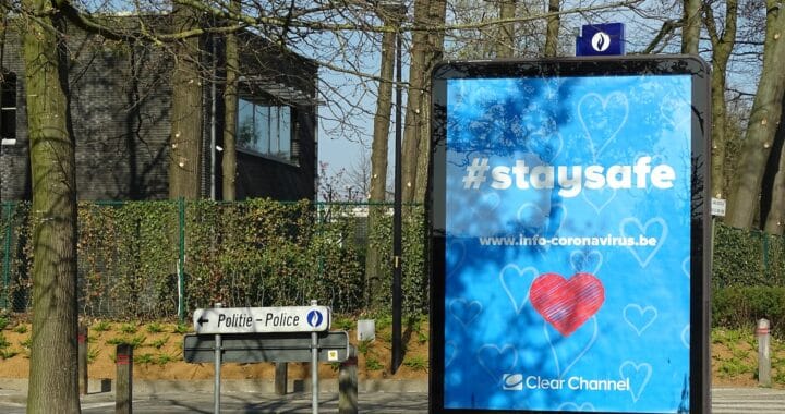 Impression d’affiches et de posters&nbsp;: attirez l’attention avec des supports visuels percutants