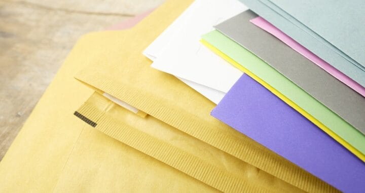 Choisir des enveloppes B5 : tailles, usages et avantages